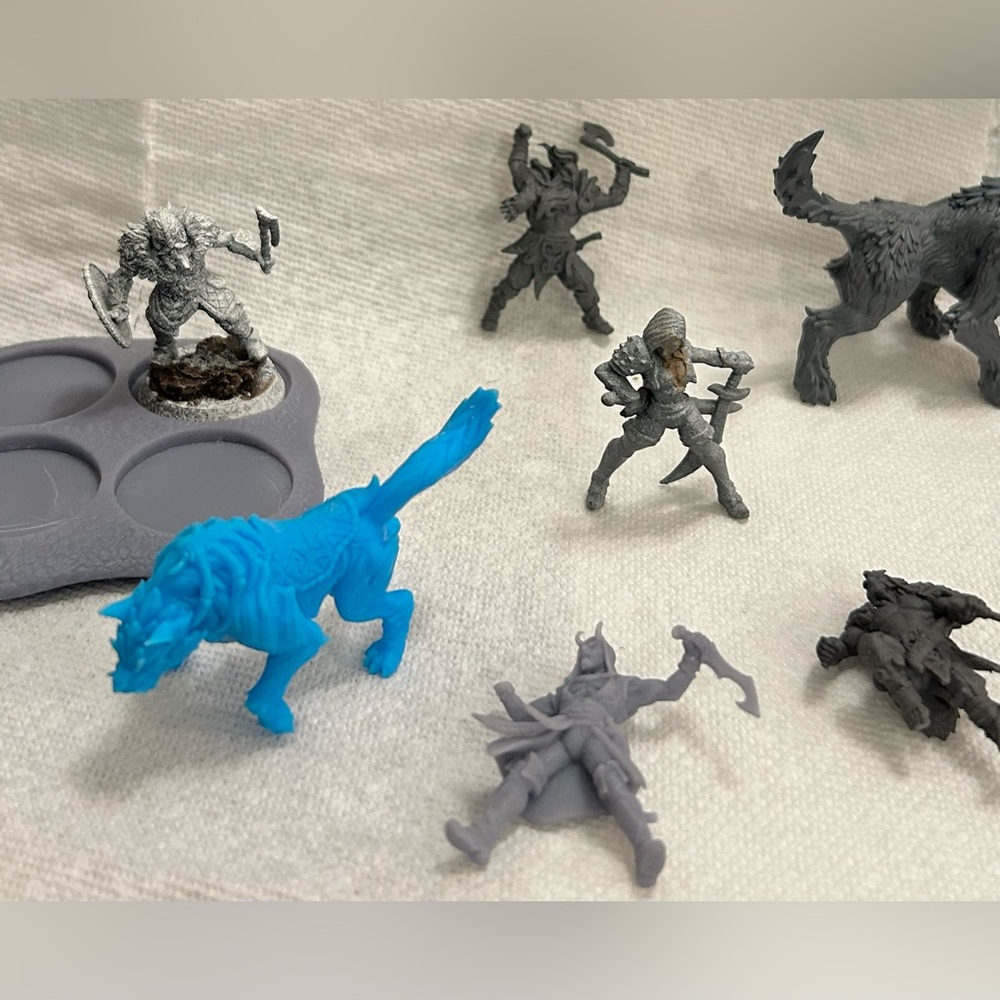 Fantasy Miniature Figures Set - Picture 4 of 16